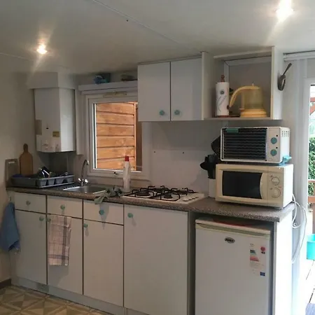 Parque de Campismo Mobil Home Camping Bois De Graviere Besse-et-Saint-Anastaise