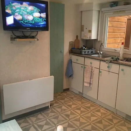Mobil Home Camping Bois De Graviere * Besse-et-Saint-Anastaise